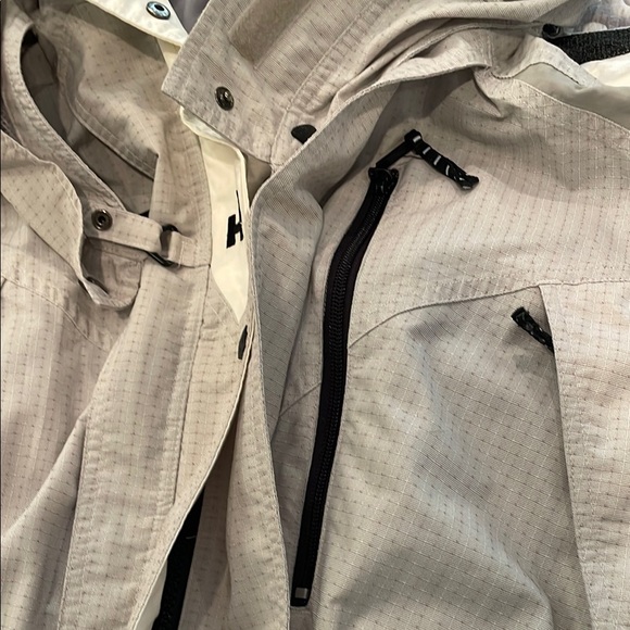 Helly Hansen Jacket - Gray and White - Picture 11 of 16